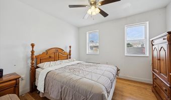 140 PIERCE St, Philadelphia, PA 19148