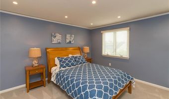 319 Swans Wharf Row, Newport, RI 02840