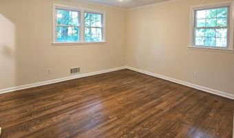 8925 FALLING CREEK Ct, Annandale, VA 22003