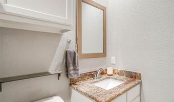 1105 S Fannin St, Alvarado, TX 76009