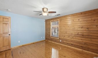 828 SHADY GROVE Ln, Adkins, TX 78101