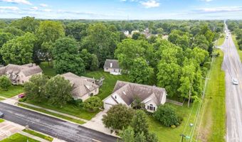 6980 White Oak Dr, Avon, IN 46123