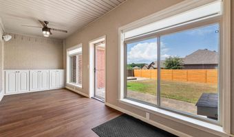 164 Crystal Lake Rd, Austin, AR 72007