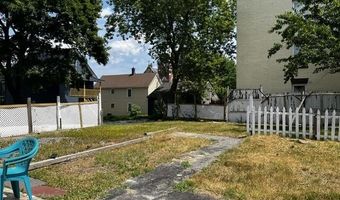26 Cook St, Auburn, ME 04210