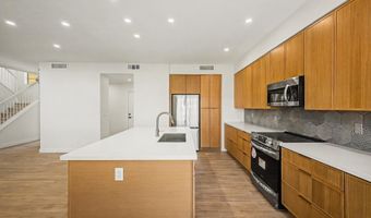 2084 N SUNSET Dr, Chandler, AZ 85225