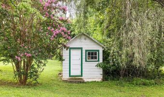 111 Church St, Amherst, VA 24521