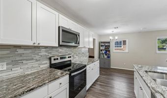 8209 NW 28th St, Bethany, OK 73008