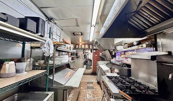 925 CHETCO Ave, Brookings, OR 97415