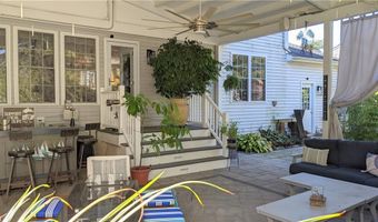 4 Spinnaker Dr, East Providence, RI 02915