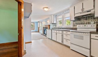 23 Riverlake St, Alton, NH 03810