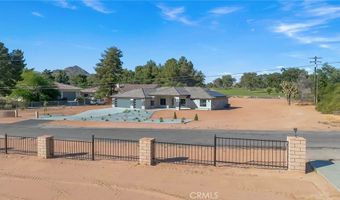 15155 Pocahantas St, Apple Valley, CA 92307