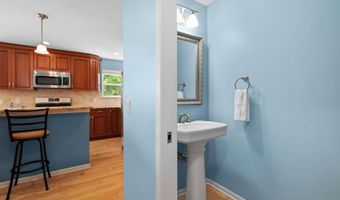 5169 Fox Sedge Ln, Fitchburg, WI 53711