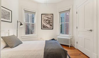 111 8TH St SE, Washington, DC 20003