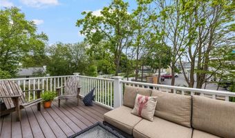 36 Wanda St, Narragansett, RI 02882
