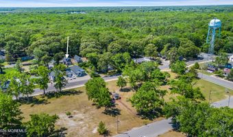 375 E Barnegat Ave, Bayville, NJ 08721