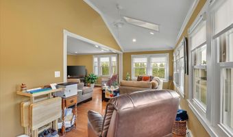 100 Adams Rd, Bloomfield, CT 06002