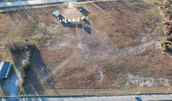 1011 Springfield Rd, Ava, MO 65608
