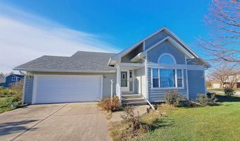 122 Maple Dr, Albia, IA 52531