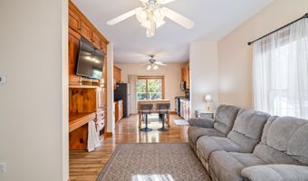 1014 Greene St, Adel, IA 50003