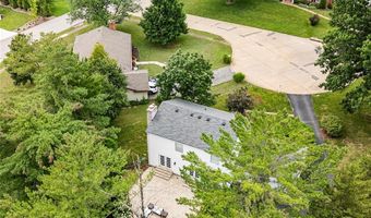 954 Chartrand Dr, Ballwin, MO 63011