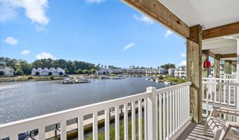 10900 HOLYSTONE Ln 202, Berlin, MD 21811