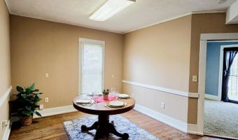 902 N Jefferson St, Ava, MO 65608
