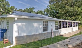 3231 Sardis Lake Dr, Batesville, MS 38606