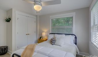 3423 Sudbury Rd, Charlotte, NC 28205