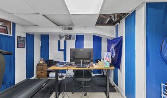 66 Loftus Cir, Bridgeport, CT 06606