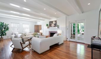 2051 Mendocino Ln, Altadena, CA 91001