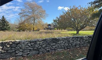 536 W Main Rd, Little Compton, RI 02837