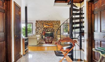 60 Abena Shr, Belgrade, ME 04917