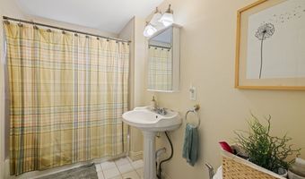 29 Worcester St 1, Belmont, MA 02478