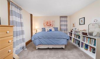 555 Great Rd, Lincoln, RI 02865