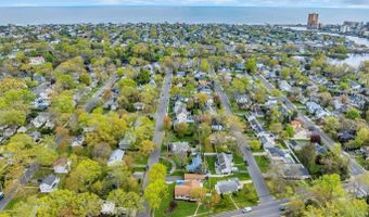 515 Monmouth Rd, Allenhurst, NJ 07711