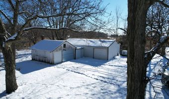 462 Knoxville Trl, Alpha, IL 61413