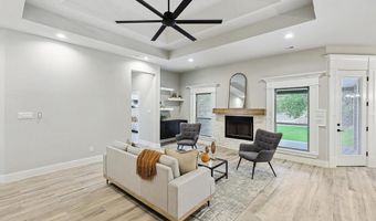 2084 Glenhollow Dr, Weatherford, TX 76088