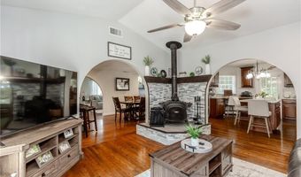 30 Warren Ave, Johnston, RI 02919