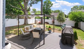 280 Woodbine St, Cranston, RI 02910