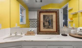 2210 Skyline Dr, Bartlesville, OK 74006