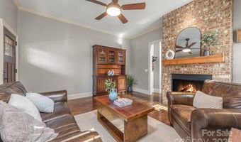 723 E 35th St, Charlotte, NC 28205