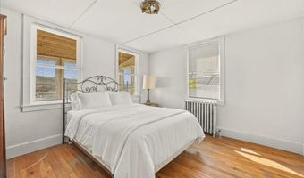 8 Herring Pond Rd, Bourne, MA 02532