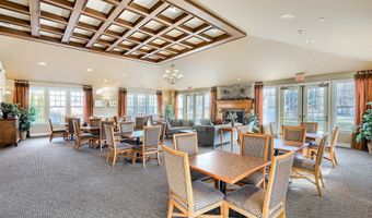 28 Crestview Ln 28, Danbury, CT 06810