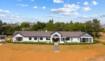 5120 Creek Oak Dr, Fallbrook, CA 92028