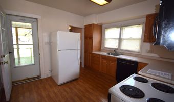 310 WALNUT St, Bridgeville, DE 19933