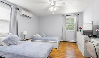 12 Parsons St, East Providence, RI 02914