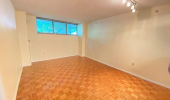 7111 WOODMONT Ave 103, Bethesda, MD 20815