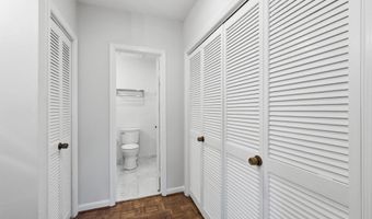 601 WILKES St 301, Alexandria, VA 22314