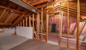 34 Parkwood Dr, Augusta, ME 04330