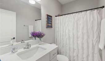 1040 W Trace Pl, Polk City, IA 50226